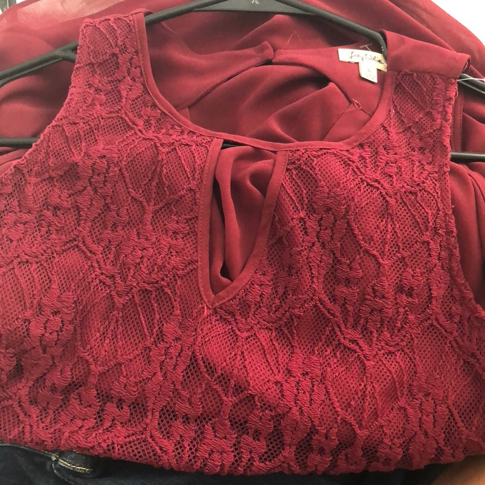 Deep Red tank - Picture 5 of 6
